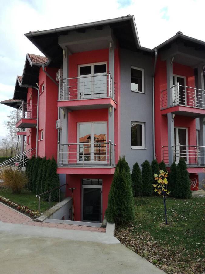 Stela Et Luna Veliko Gradište Exterior foto