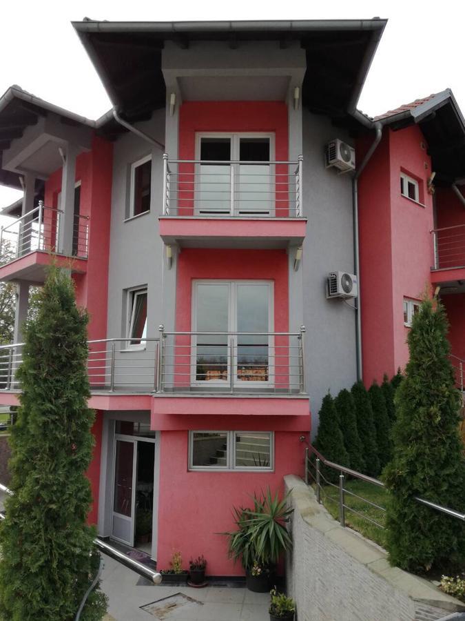 Stela Et Luna Veliko Gradište Exterior foto
